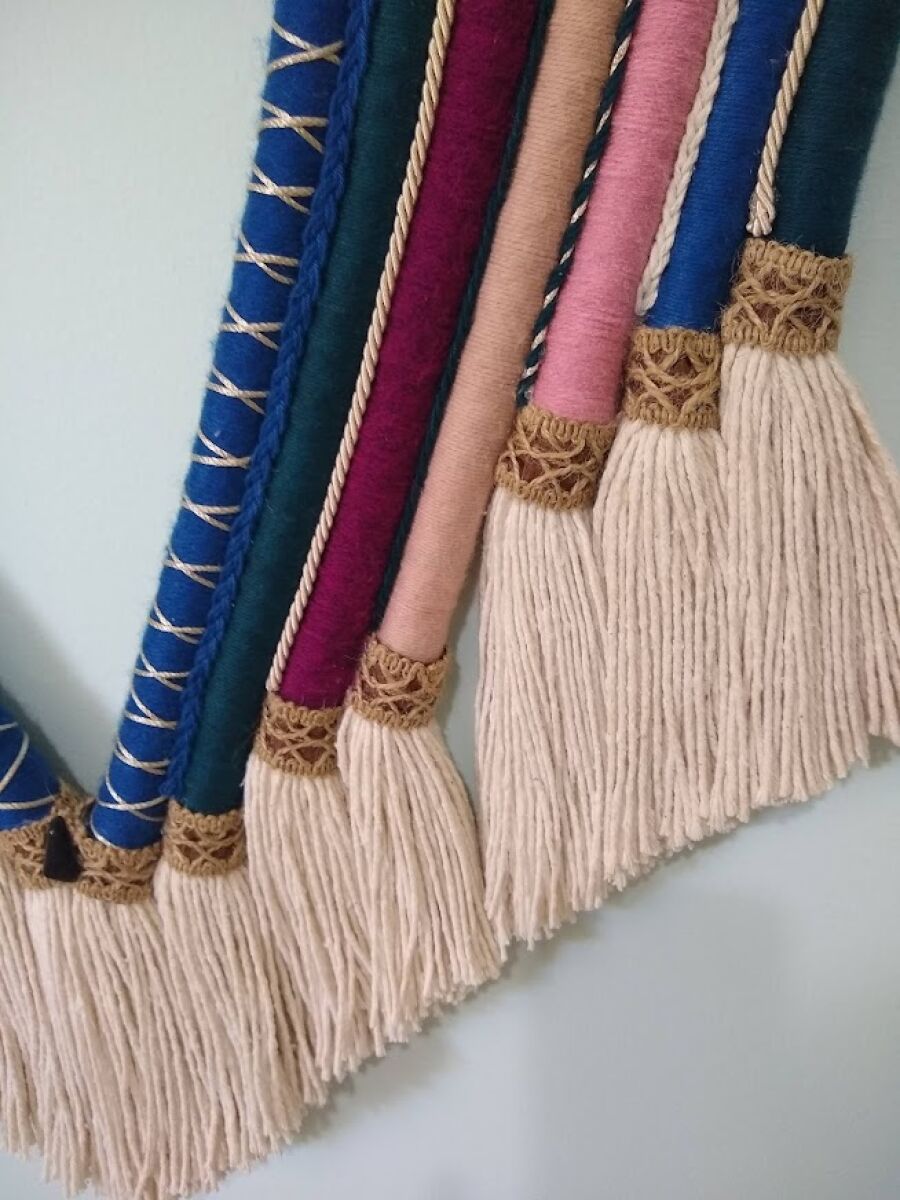 Imagem Cocar Textil detalhe franja